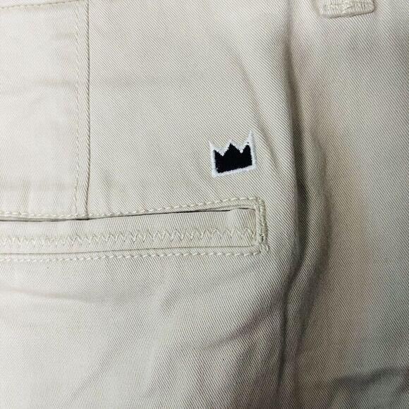 Crown & ivy women’s size 16 W Caroline tan khaki high rise shorts with pockets - Picture 3 of 4